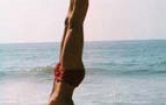 tim-beach-pinchamayurasana